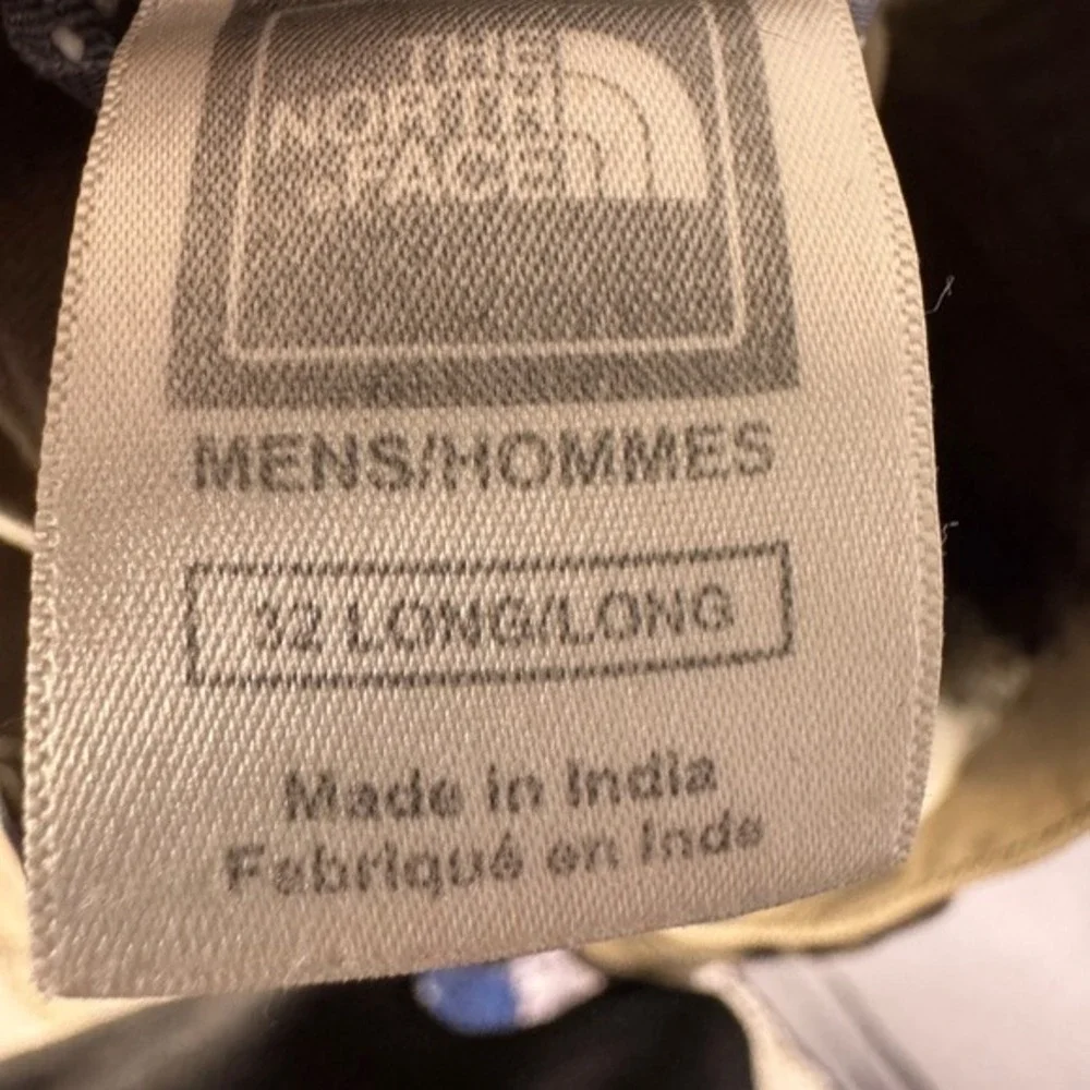 The North Face Mens Shorts 32L Chino Brown Camping Hiking‎ Outdoors Read!